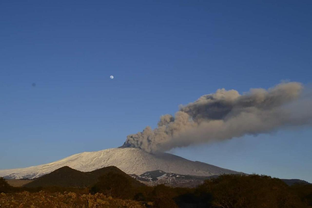 Bed and Breakfast Good Morning Etna Бронте Экстерьер фото